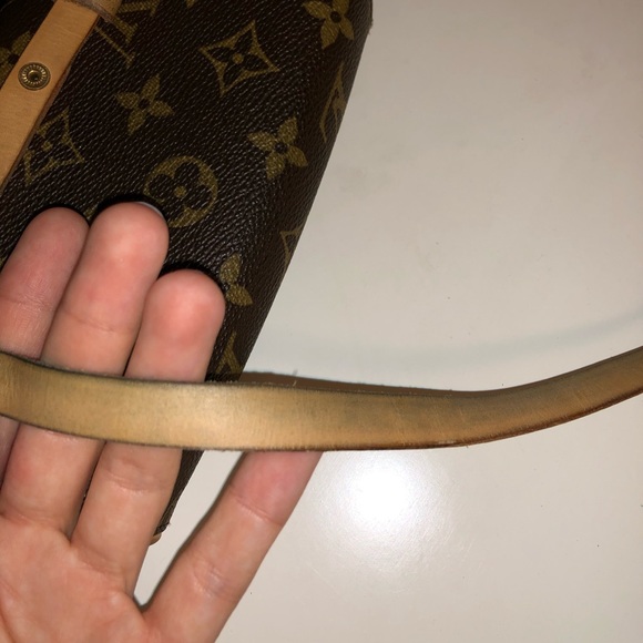 SOLD** AUTHENTIC LOUIS VUITTON FLORENTINE POCHETTE - Picture 11 of 11